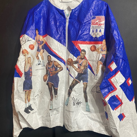 1992 Dream Team Olympic Basketball Team Collectors Jacket - Picture 15 of 15
